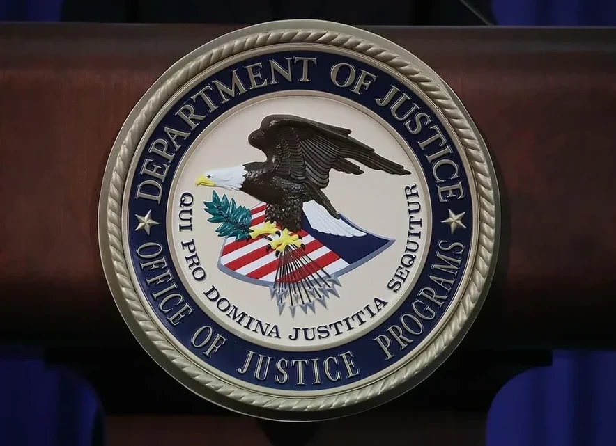 美国据报正在考虑对伊朗黑客袭击特朗普竞选团队的起诉 媒体